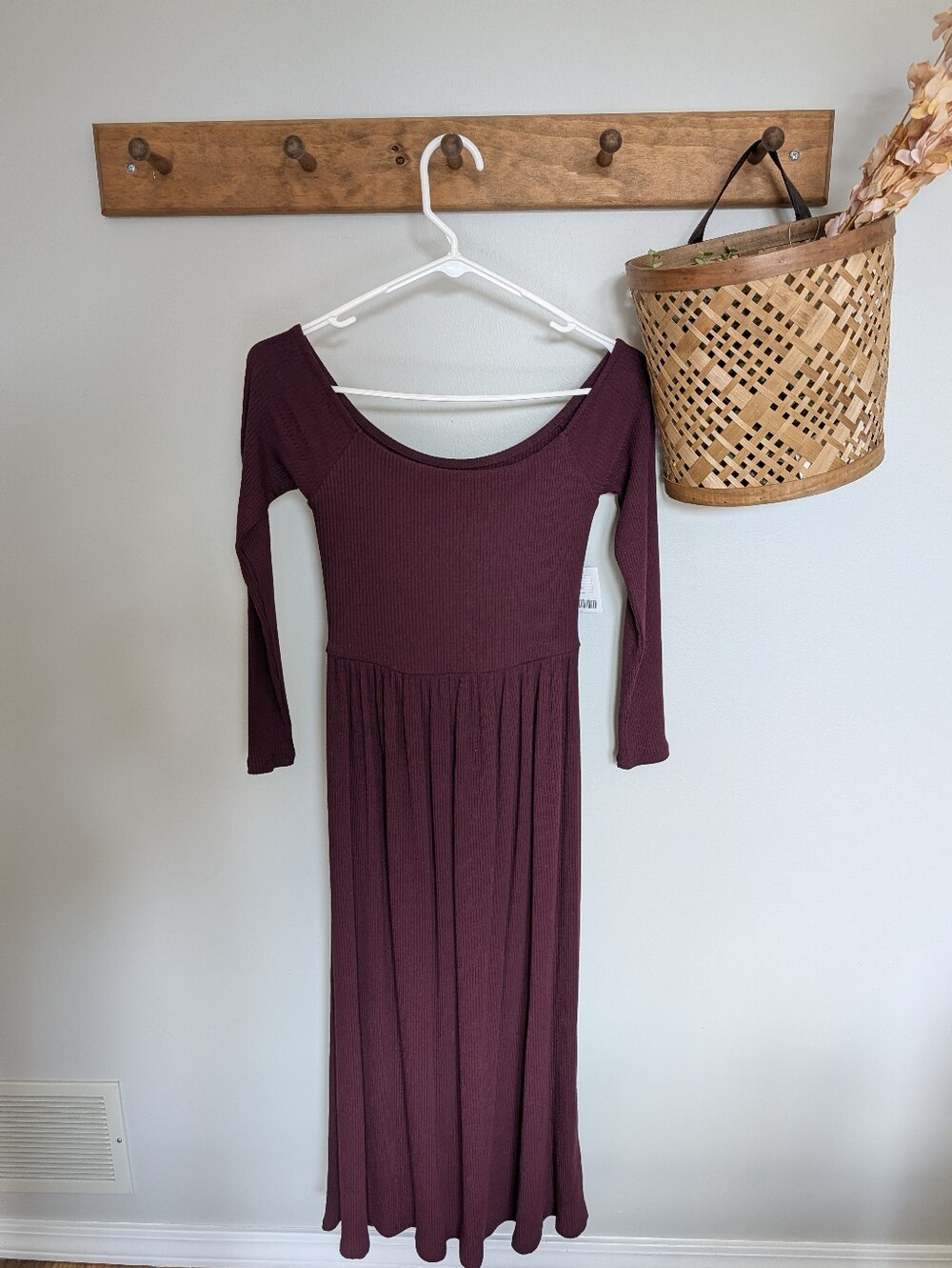 Beautiful Vintage 2000s Urban Outfitters Plum Ribbed Midi Dress – NWT